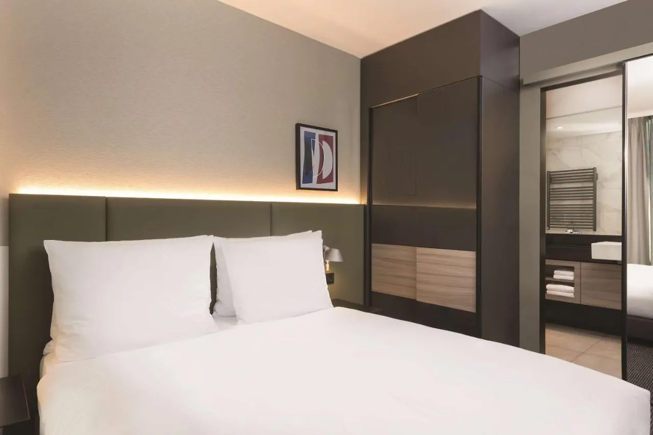 Adina Apartment Hotel Hamburg Speicherstadt 4*,