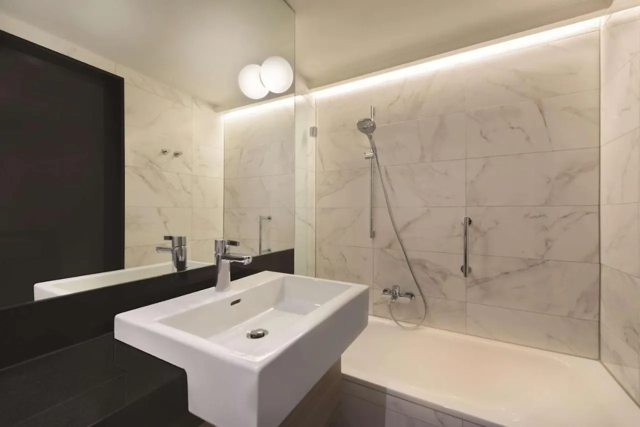 Adina Apartment Hotel Hamburg Speicherstadt 4*,